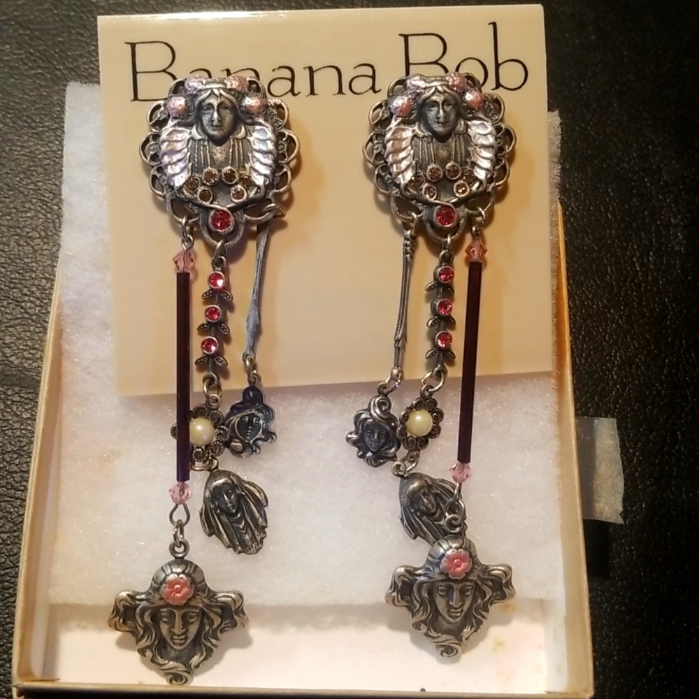 Vintage banana bob earrings